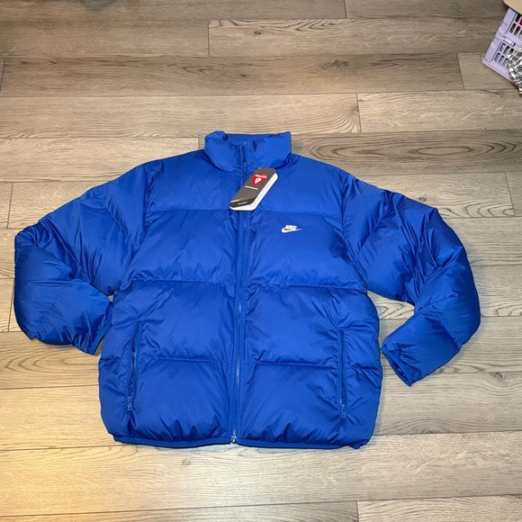 NEW! Nike Sportswear Club Men's Puffer Jacket Quilted Medium Winter Coat - Picture 3 of 12